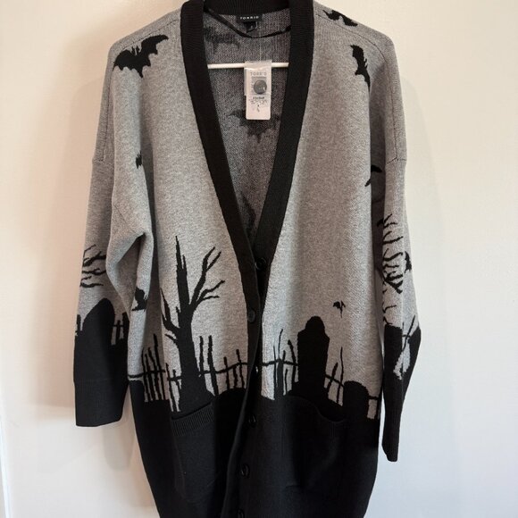 torrid Graveyard Print Jacquard Boyfriend Cardigan - Picture 3 of 5
